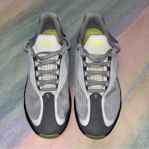 R.A.D. One V1 Trainer  men’s size 10 neon grey main image 4